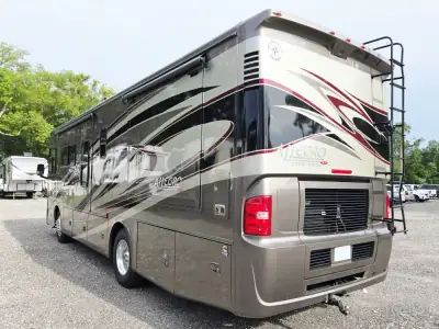 2014 Tiffin Motorhomes ALLEGRO 33AA photo 9