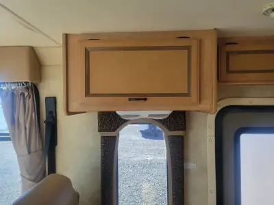 2012 Thor Motor Coach HURRICANE 32A photo 28