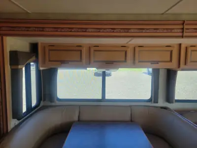 2012 Thor Motor Coach HURRICANE 32A photo 13