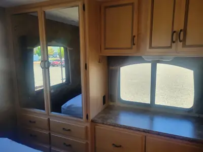 2012 Thor Motor Coach HURRICANE 32A photo 19