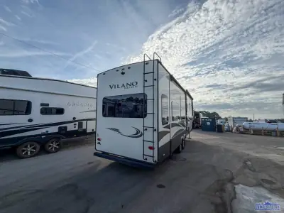 2018 Vanleigh Vilano 325RL photo 3