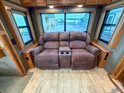 2018 Vanleigh Vilano 325RL photo 20