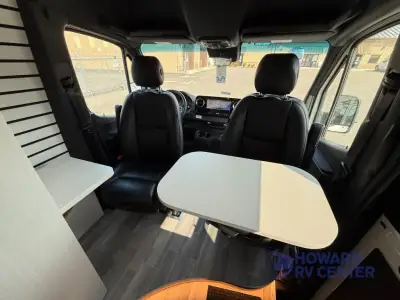 2025 Pleasure-Way Plateau TW (Twin Beds) photo 16