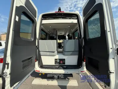 2025 Pleasure-Way Plateau TW (Twin Beds) photo 49