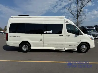 2025 Pleasure-Way Plateau TW (Twin Beds) photo 6