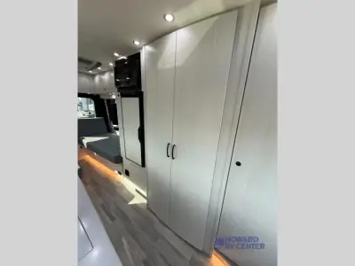 2025 Pleasure-Way Plateau TW (Twin Beds) photo 33