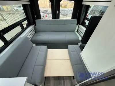 2025 Pleasure-Way Ontour 2.2 AWD photo 32