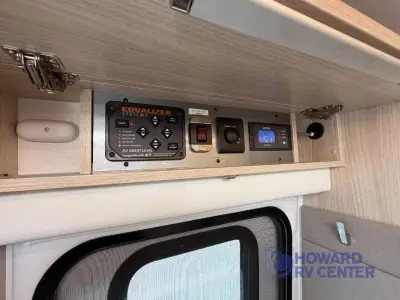 2022 Leisure Travel Unity U24RL photo 23