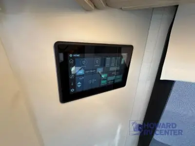 2022 Leisure Travel Unity U24RL photo 18