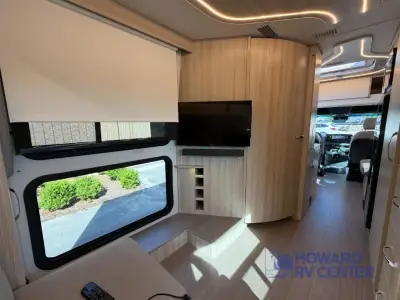 2022 Leisure Travel Unity U24RL photo 33