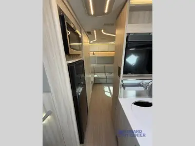 2022 Leisure Travel Unity U24RL photo 28