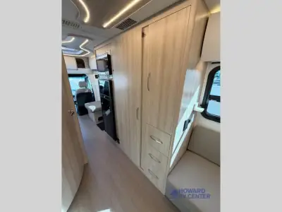 2022 Leisure Travel Unity U24RL photo 34