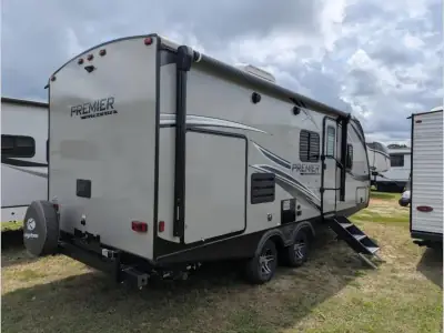 2020 Keystone Premier Ultra Lite 22RBPR photo 5