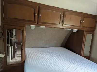 2015 Coachmen Freedom Express 231RBDS photo 13
