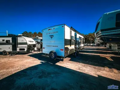 2027 Forest River Avenger 25MKO photo 5