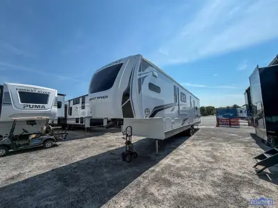 2026 Forest River Wildcat 37GALLEY photo 3