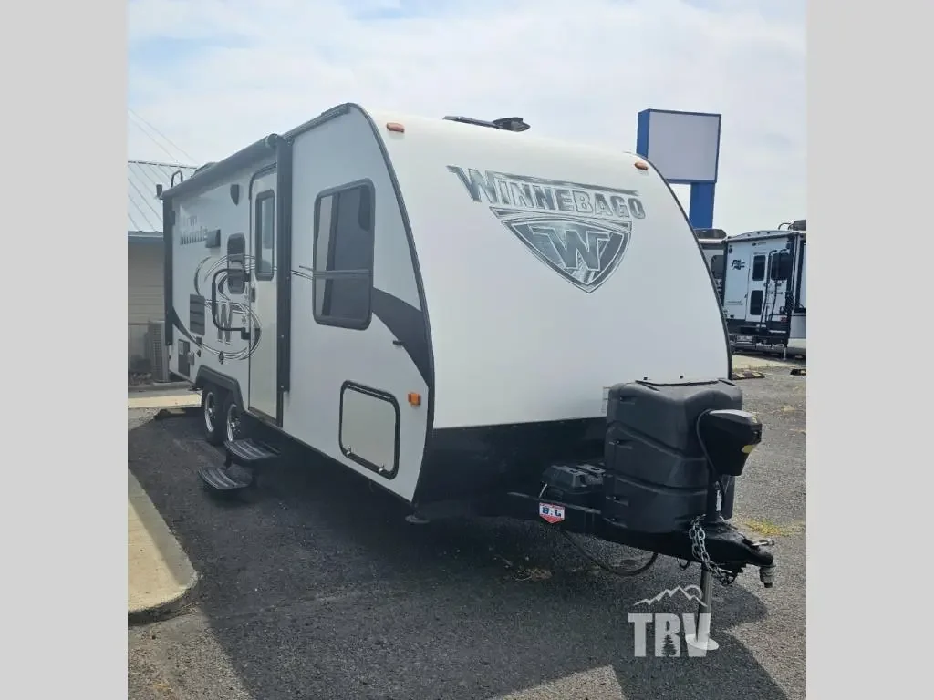 2018 Winnebago Industries Towables Micro Minnie 2106FBS exterior