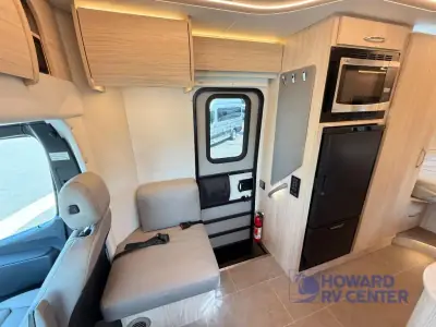 2025 Leisure Travel Unity U24TB photo 16