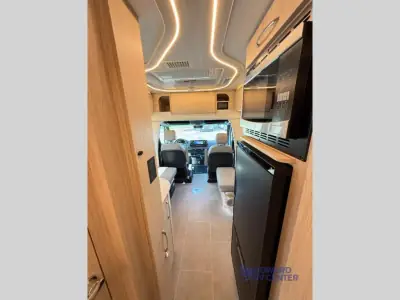 2025 Leisure Travel Unity U24TB photo 27