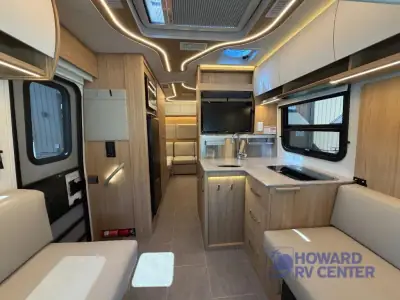2025 Leisure Travel Unity U24RL photo 10