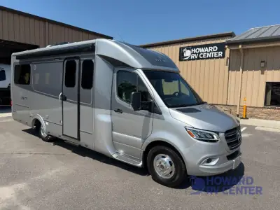 2025 Leisure Travel Unity U24RL photo 47