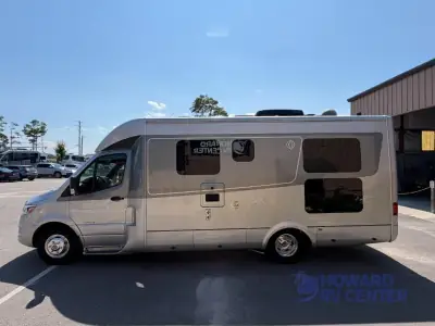 2025 Leisure Travel Unity U24RL photo 4