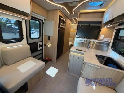 2025 Leisure Travel Unity U24RL photo 24