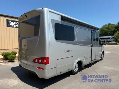 2025 Leisure Travel Unity U24RL photo 7