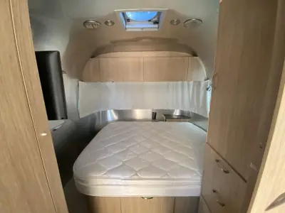 2019 Airstream FLYING CLOUD 23FB photo 33