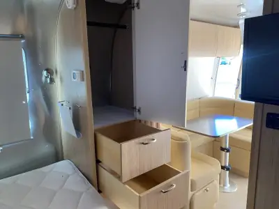 2019 Airstream FLYING CLOUD 23FB photo 34