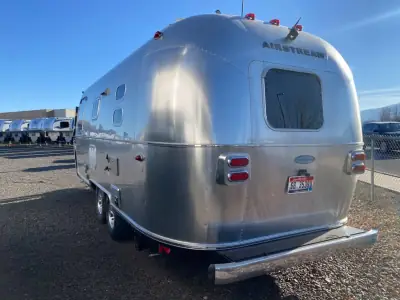 2019 Airstream FLYING CLOUD 23FB photo 5