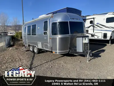 2019 Airstream FLYING CLOUD 23FB