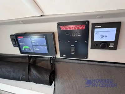 2024 Winnebago Solis Pocket 36B photo 24