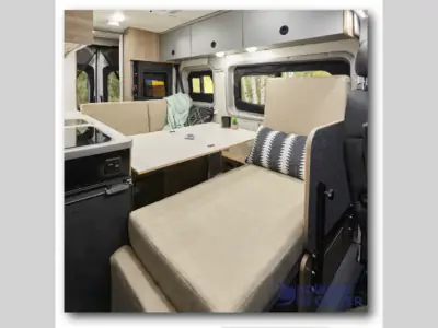 2024 Winnebago Solis Pocket 36B photo 32