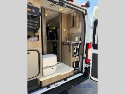 2024 Winnebago Solis Pocket 36B photo 8