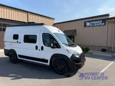 2024 Winnebago Solis Pocket 36B photo 46