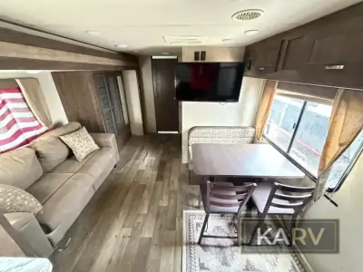 2019 Forest River Vibe Extreme Lite 258RKS photo 11