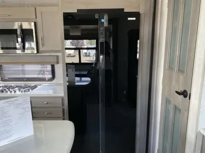 2027 Northwood Mfg ARCTIC FOX NXT 365VS photo 17