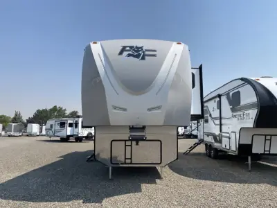 2027 Northwood Mfg ARCTIC FOX NXT 365VS photo 6