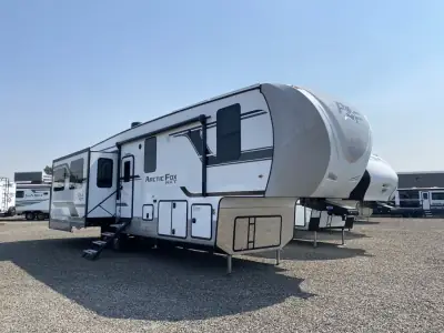 2027 Northwood Mfg ARCTIC FOX NXT 365VS