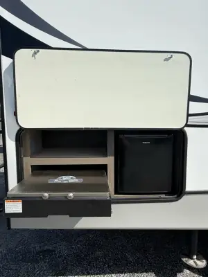 2021 Keystone COUGAR 25RES HALF TON photo 6