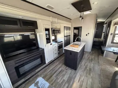2020 Jayco NORTHPOINT 377RLBH photo 16