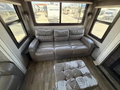 2020 Jayco NORTHPOINT 377RLBH photo 24
