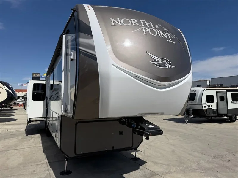2020 Jayco NORTHPOINT 377RLBH exterior