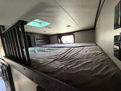 2020 Jayco NORTHPOINT 377RLBH photo 33