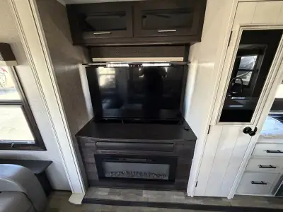 2020 Jayco NORTHPOINT 377RLBH photo 25