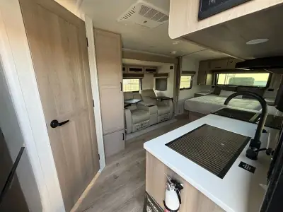 2026 Forest River Rockwood MINI LITE 2205S photo 3