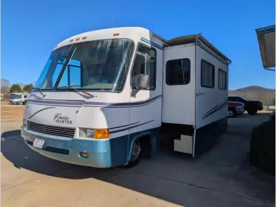 1998 Georgie Boy Cruise Master 3515 photo 2