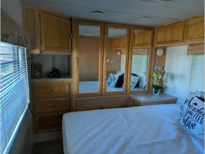1998 Georgie Boy Cruise Master 3515 photo 15
