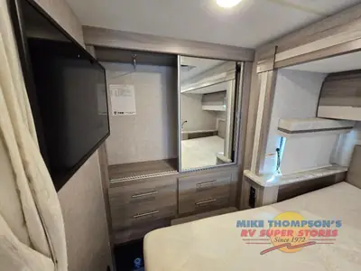 2024 Thor Motor Coach Gemini AWD photo 19